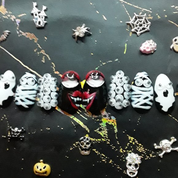 Hand made Hard Gel Medium Length Almond Shaped Halloween Press On Nails - Picture 3 of 9